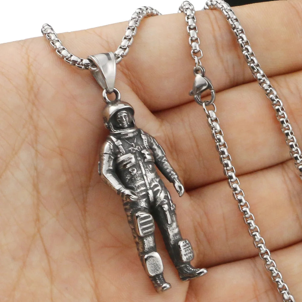 New 3D Astronaut Pendant Necklace - Galaxy Universe Spaceman in Retro 316L Stainless Steel | Unisex Hip Hop Fashion