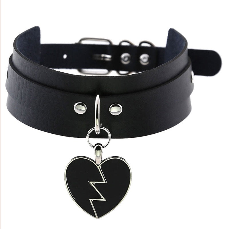 New Sexy Harajuku Pu Leather Chain Heart Pendant Necklaces Women Men