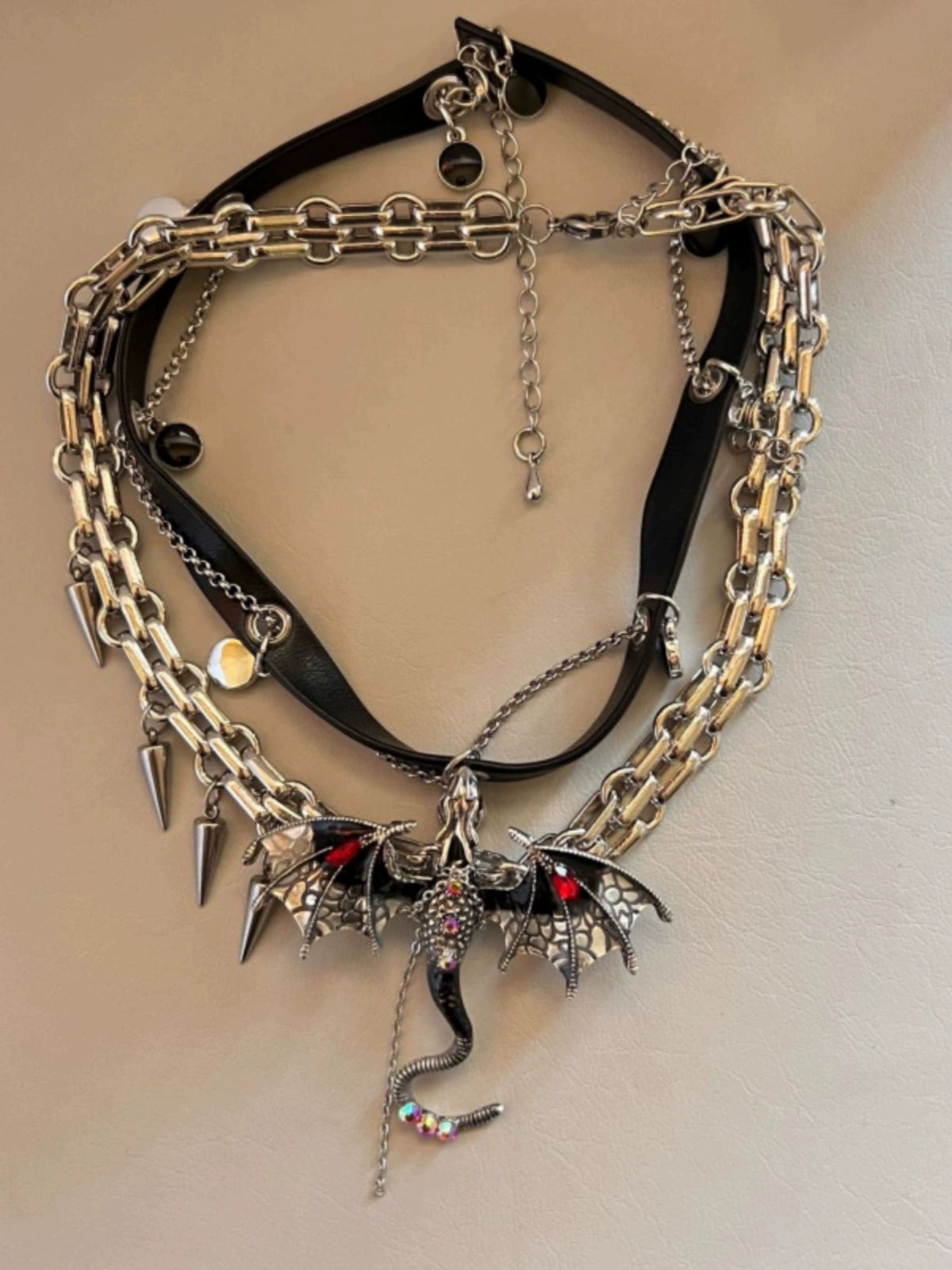 Exaggerated Imprisonment Fancy Choker - Fashionable Necklace with a Touch of Edgy Style