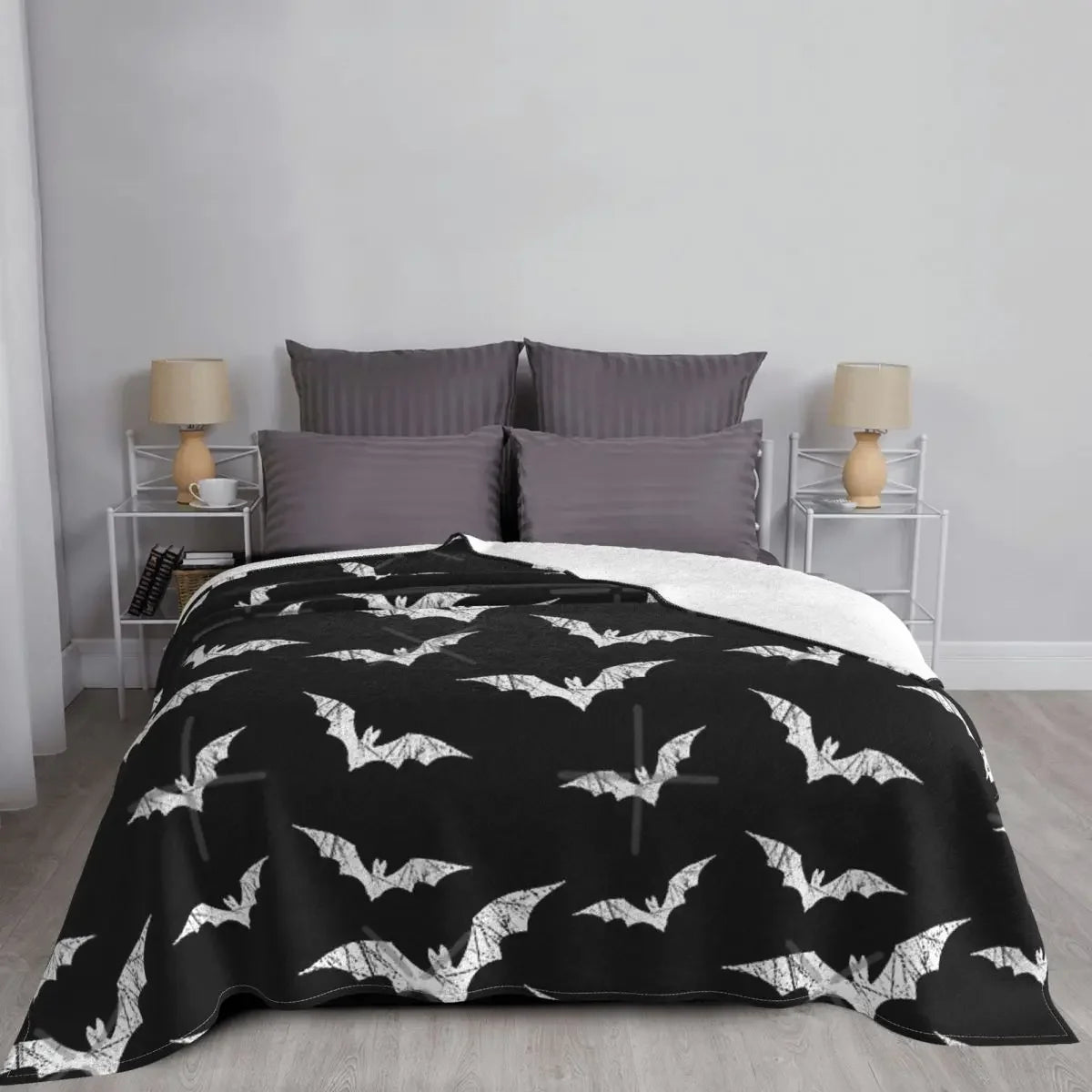 Bats Pattern Throw Blanket Halloween Goth Fleece Flannel Lightweight Blanket