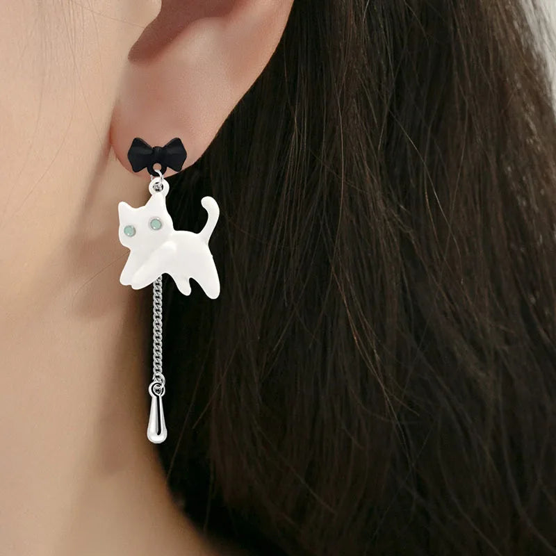 2023 New Asymmetric Cat Women's Earrings Personalized Vintage Cute Girl Bow Tassel Earrings Wholesale