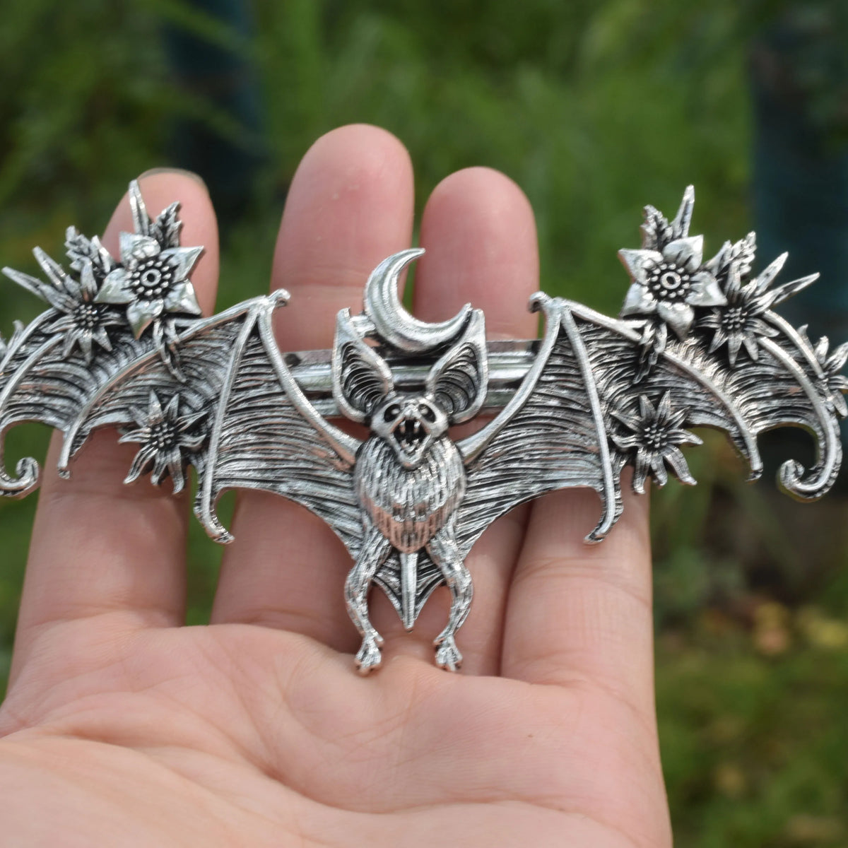 Gothic Witch Darkling Bat Hair Slide - Metal Bat Hair Accessory