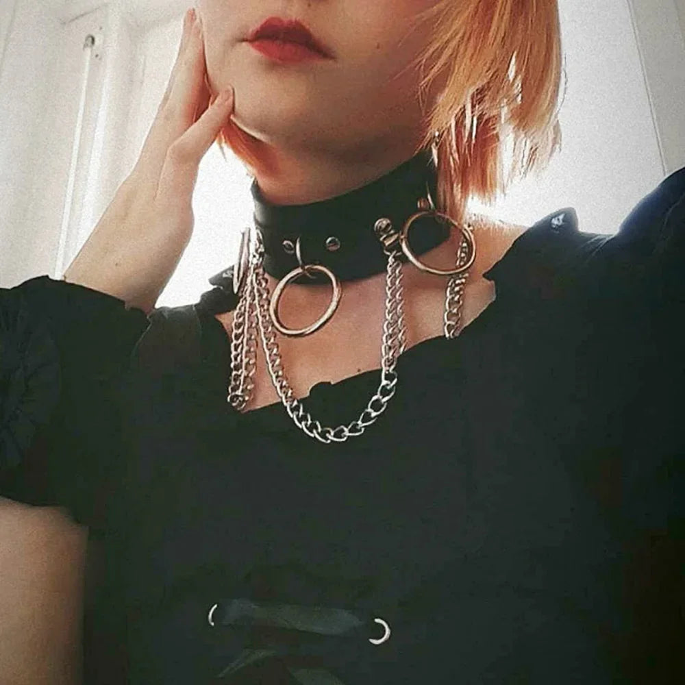 Harajuku Punk Gothic Body Necklace: Sexy PU Leather Spike Rock Collar Choker with Heart Pendant, Perfect for Cosplay Fashion