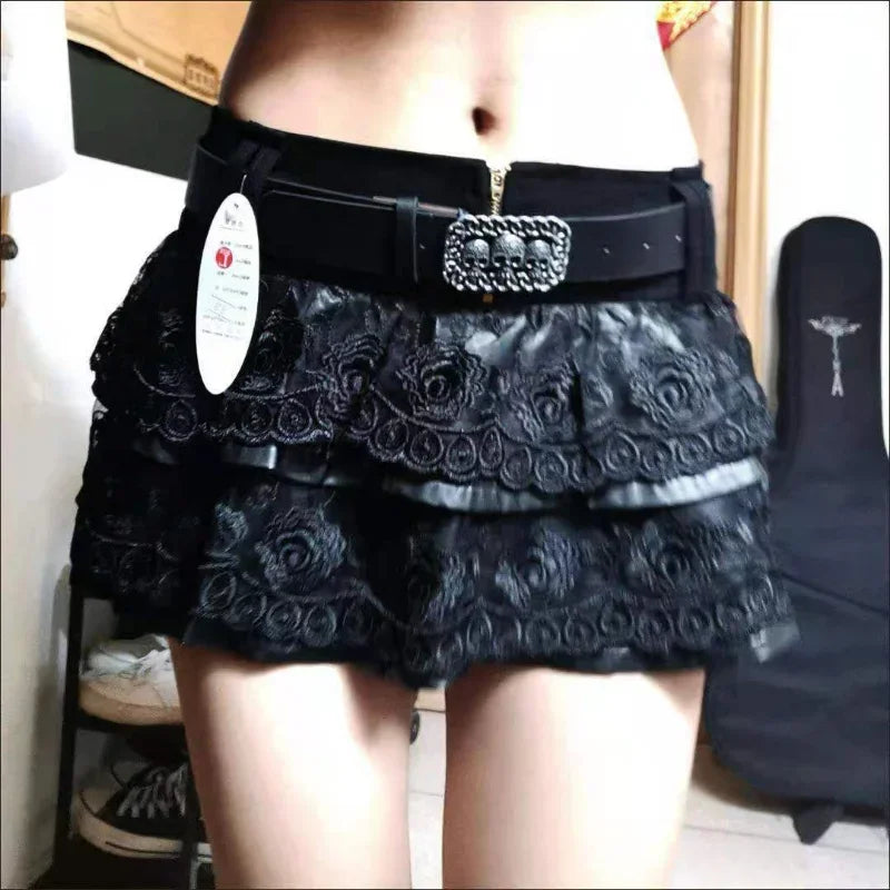 Black Mini Skirt Women with Belt Harajuku Goth Emo Skirts Dark Academia Aesthetic Korean Fashion Cute Gothic Clothes