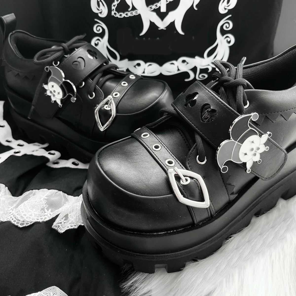 Y2k Subculture Clowns Punk Sneakers Round Toe Platform Thick Bottom Mixed Color Lace-Up Belt Buckle Novelty Fashion Women Shoes