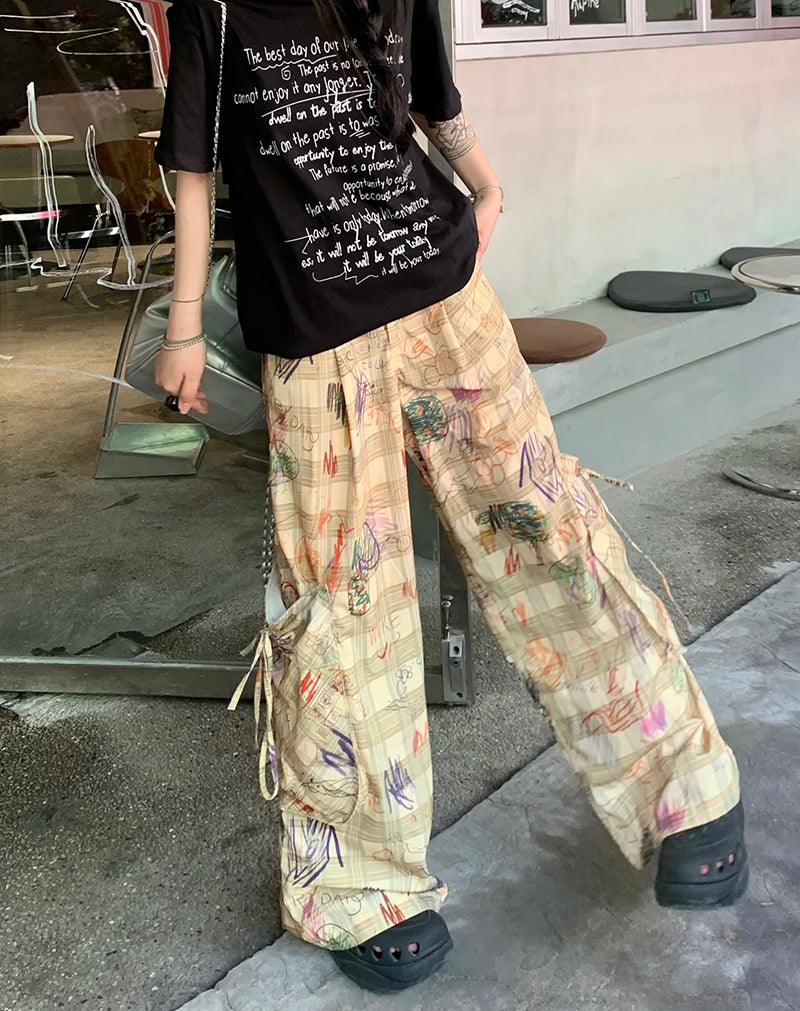 Women's Plaid Graffiti Cargo Pants – Harajuku Streetwear Oversized Y2K Retro 2000s Aesthetic Vintage Fashion Trousers