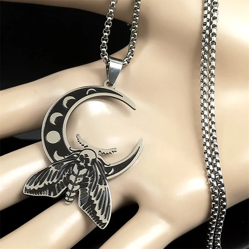 Witch Luna Moth Skull Crescent Necklace for Women Men Stainless Steel Gothic Insect Moon Phase Chain Jewelry colar N9624S02