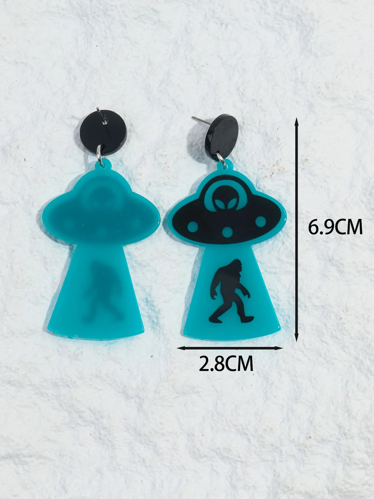 Funny Acrylic Alien UFO Spaceship Drop Earrings for Women Girls Creative Flying Saucer Pendant Earrings Party Jewelry Gifts