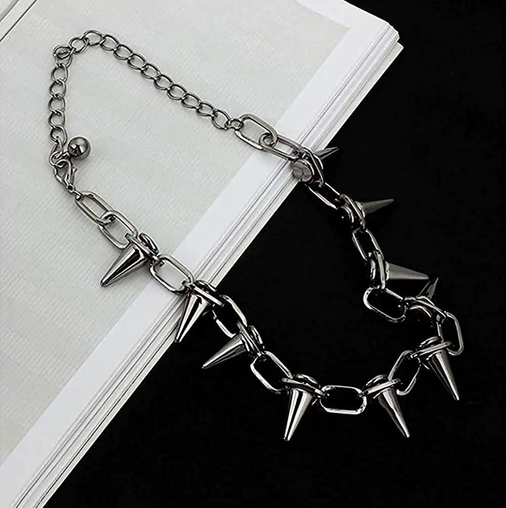 Fashion Punk Spike Chokers Necklaces: Goth Rivet Collar Choker with Metal Spike Link Chain, a Unisex Statement Piece for Rock Night Club Jewelry.