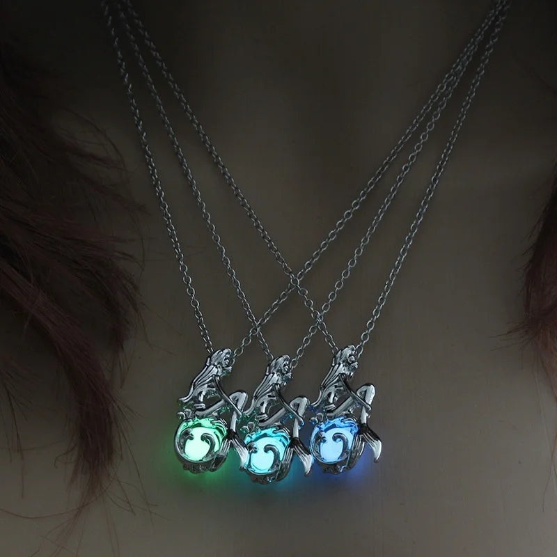 Glow in the Dark Necklace Pendant for Women - Luminous Stone Chain Necklace, Creative Fashion Jewelry for Girls