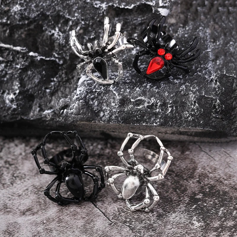 Gothic Black Spider Crystal Open Finger Ring - Rhinestone Insect Jewelry for Women, Skull Hand Party Gift