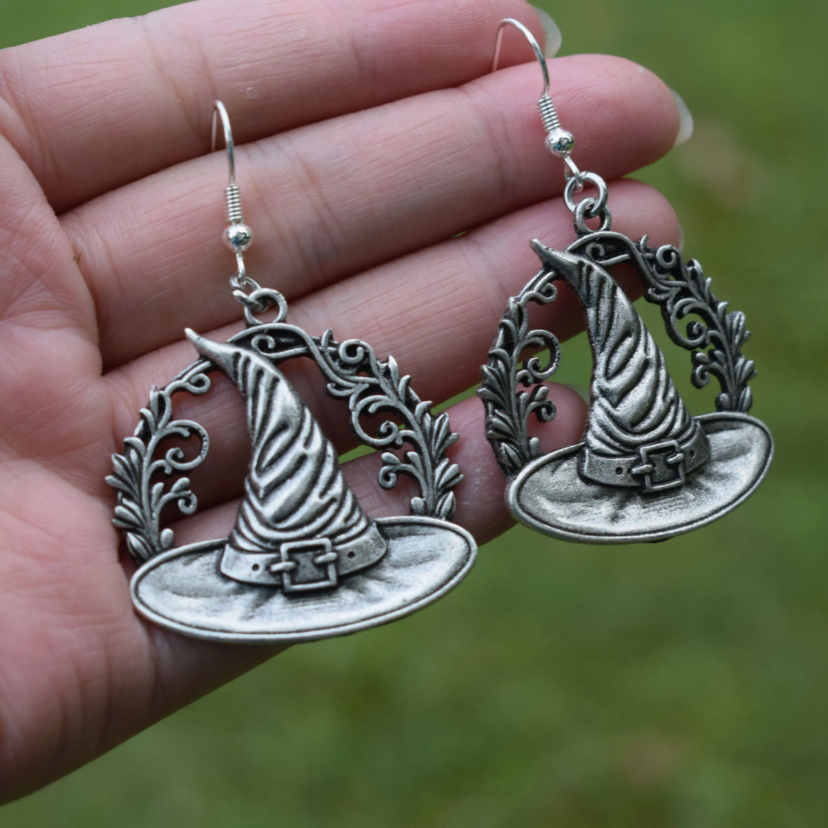 1 Pair Witchy Halloween Witch Hat Earrings – Spooky Gifts for Her