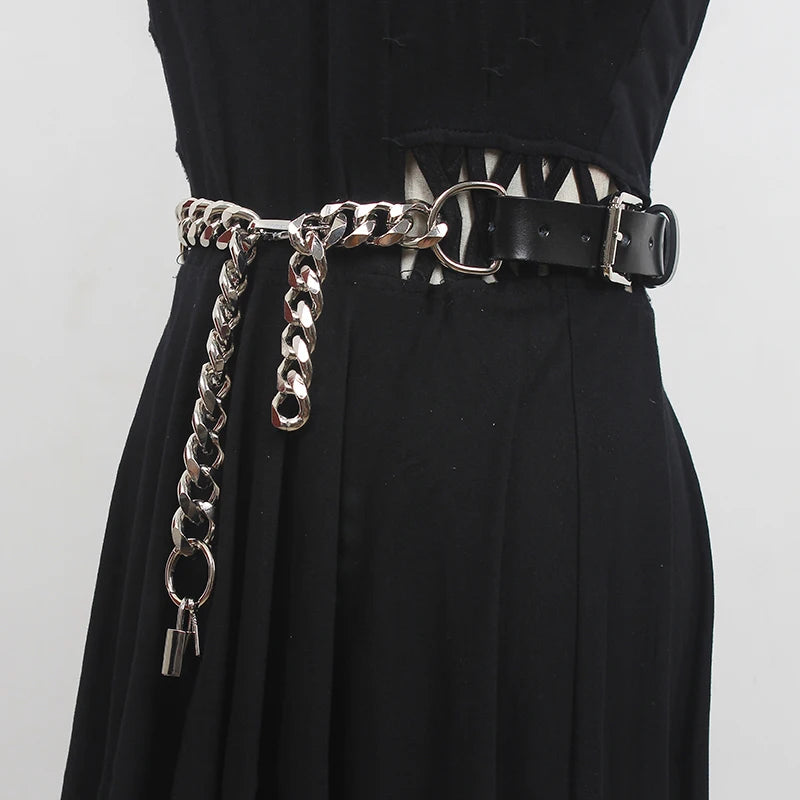 [EAM] PU Leather Black Metal Chain Long Wide Belt Women’s Fashion All-match Spring Autumn 2024