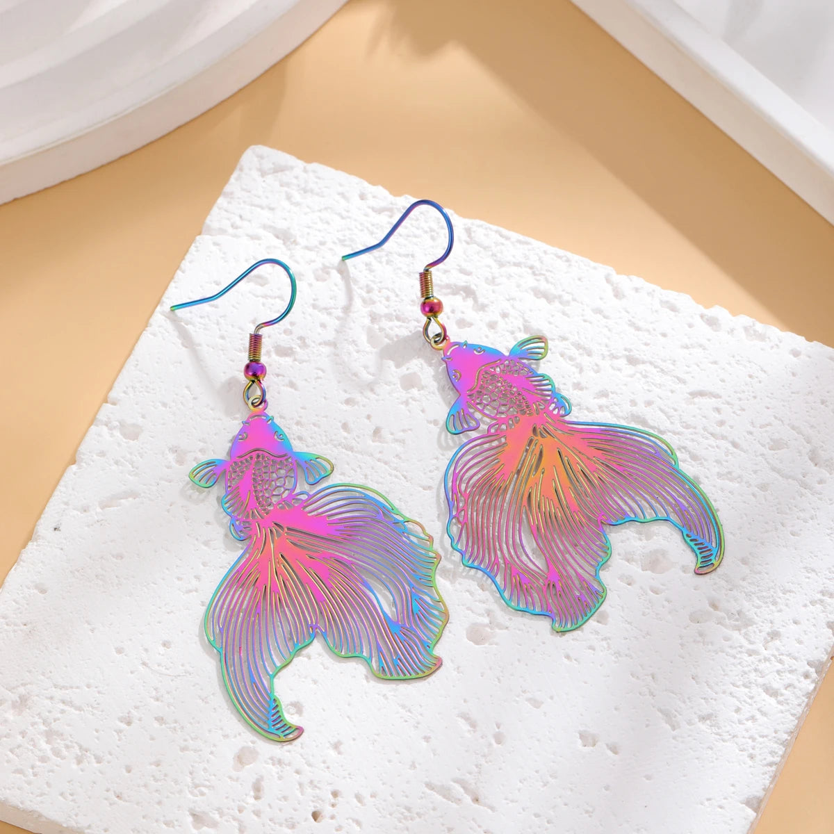 1 Piece Fashion Hollow Colorful Goldfish Earrings – Ideal Gift Jewelry