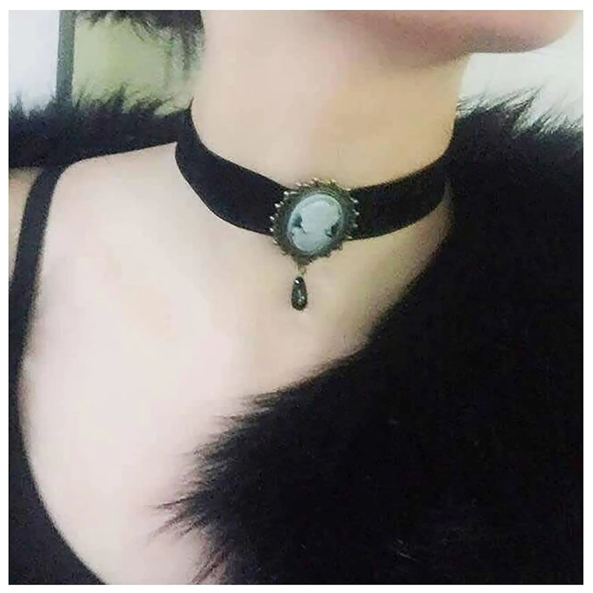 Gothic Retro Black Victorian Cameo Choker - Pearl Bead Velvet Pendant Necklace for Women and Girls