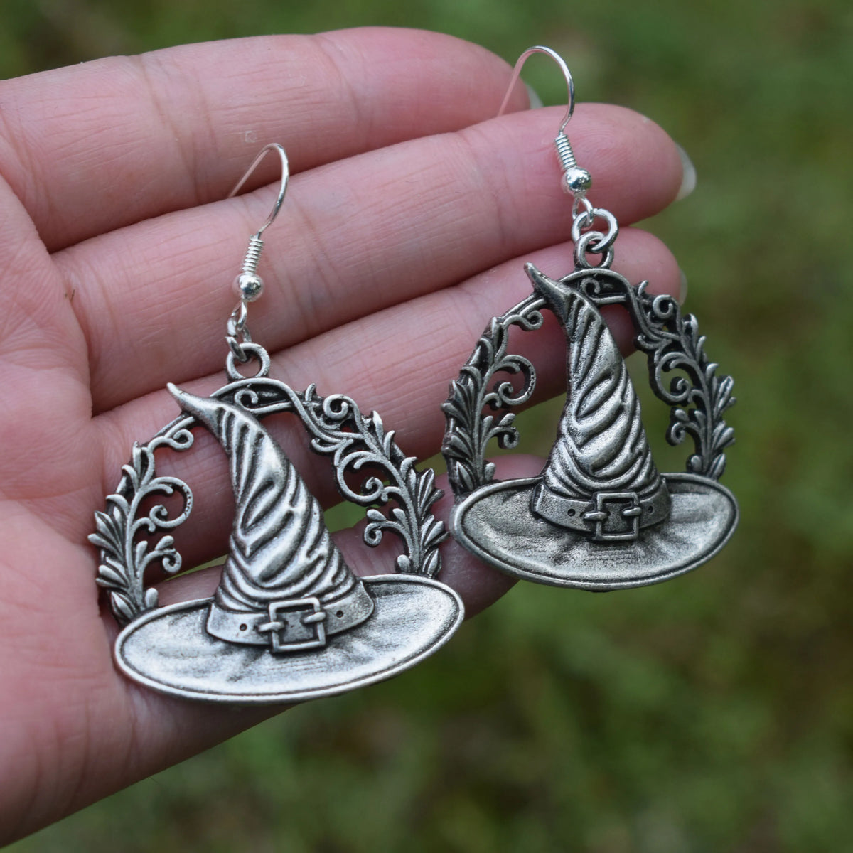 1 Pair Witchy Halloween Witch Hat Earrings – Spooky Gifts for Her