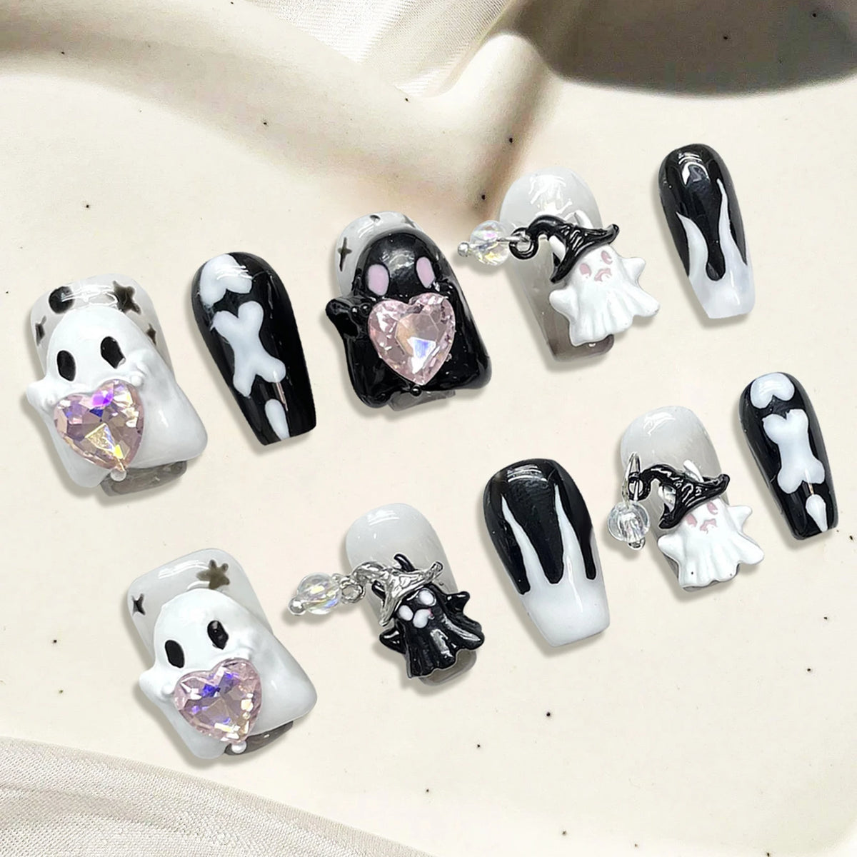 Handmade Press on Nails Cute White Ghost 3D Crystal Decor False Nails Full Cover Wearable Sweet Cool Girls Halloween Fake Nails