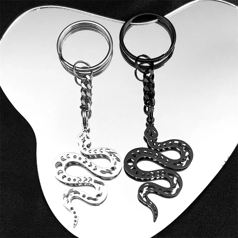 Witchcraft Hollow Snake Heart Keychain – Stainless Steel Triple Moon Witch Star Gothic Key Ring for Women & Men