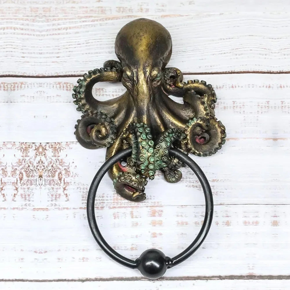 Octopus Skull Door Knocker – Unique Gothic Resin Handicraft for Home, Outdoor Garden Decor, and Towel Hanging Rack