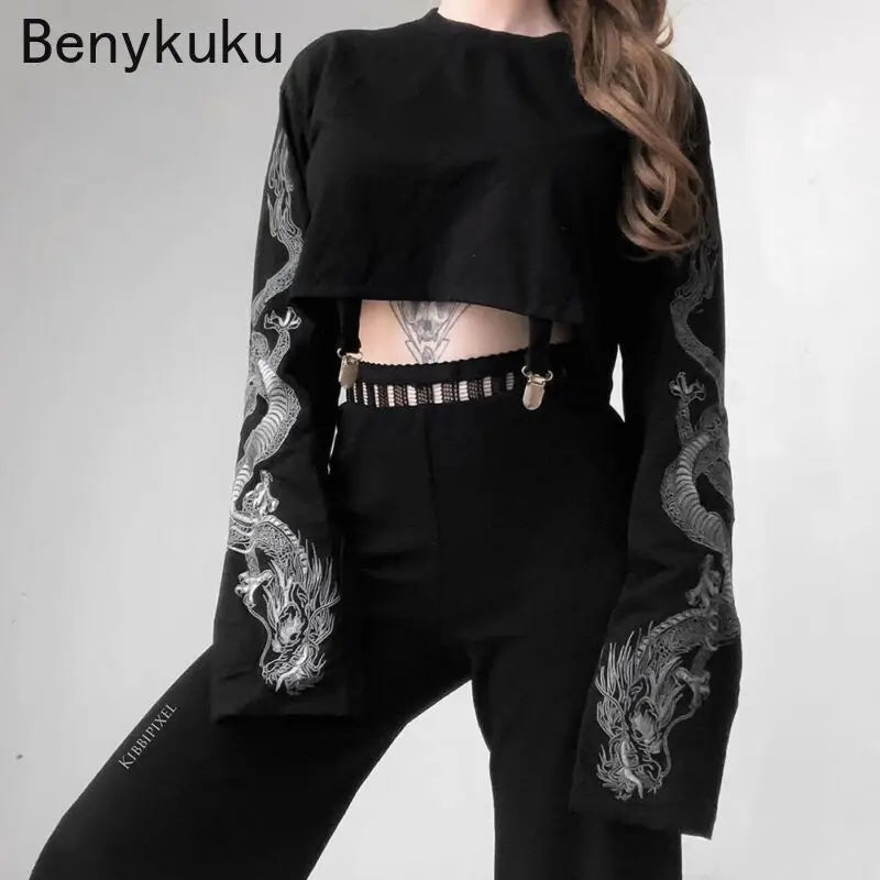 Gothic Punk Cool Girl Grunge Dragon Pattern T-Shirt – Long Sleeve Loose Sweatshirt, Harajuku Black Crop Top Pullover for Women