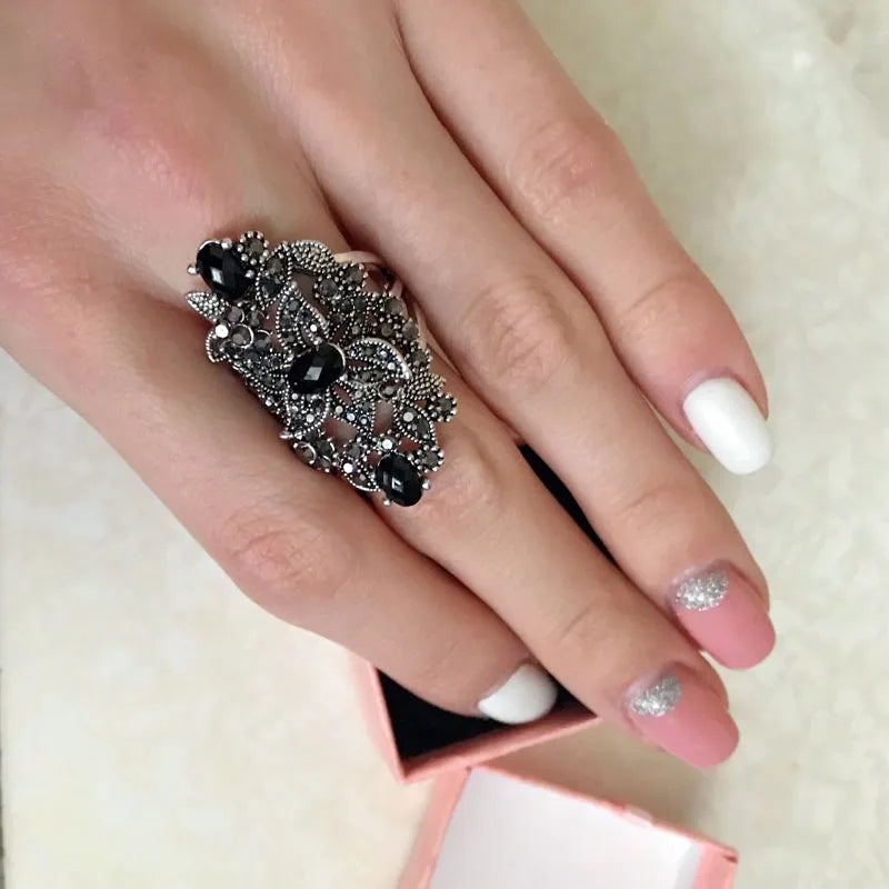 Ajojewel Vintage Retro Luxury Cocktail Ring Women | Black Crystal Rhinestone Flower Jewelry Big Rings