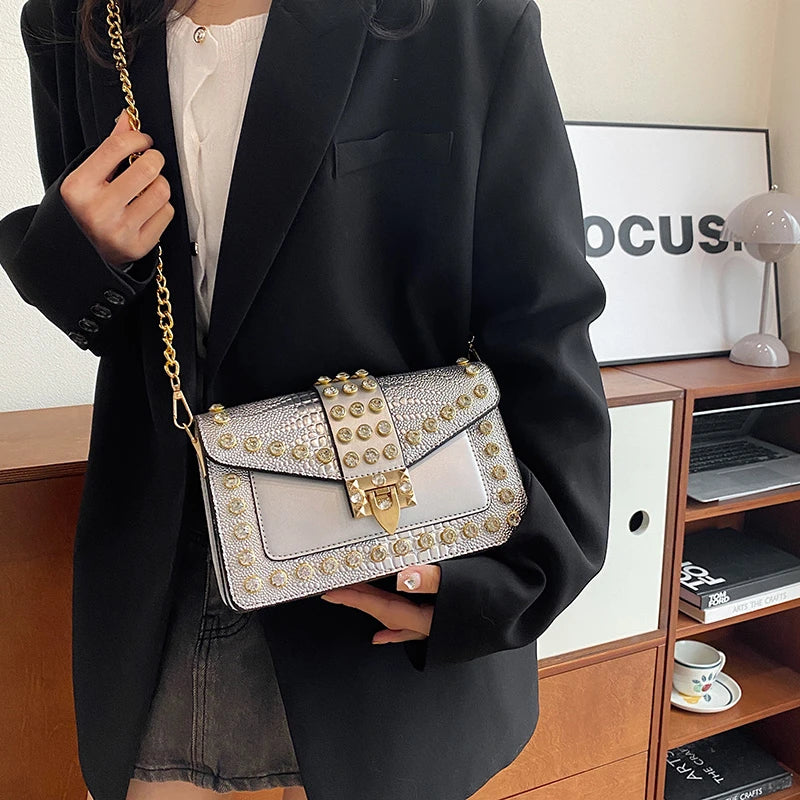 Trendy Designer Chain Shoulder Crossbody Bags for Women - 2023 New Fashion Handbags, Purses, and Tote Messenger Bags