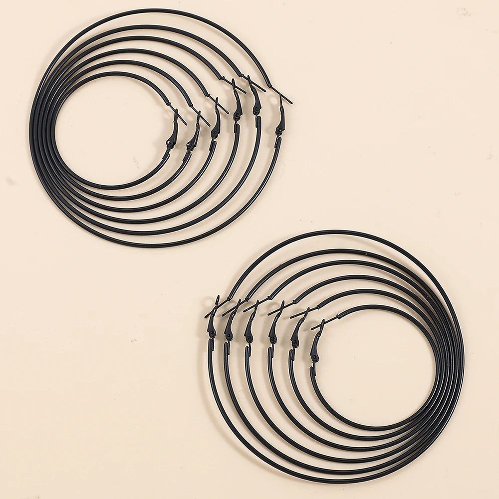 50mm-100mm Oversized Black Circle Hoop Earrings – Punk Exaggerated Large Smooth Round Hoops, Goth Jewelry, Ideal Gift