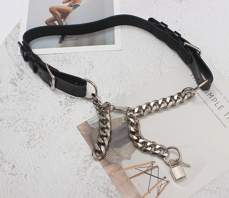 [EAM] PU Leather Black Metal Chain Long Wide Belt Women’s Fashion All-match Spring Autumn 2024