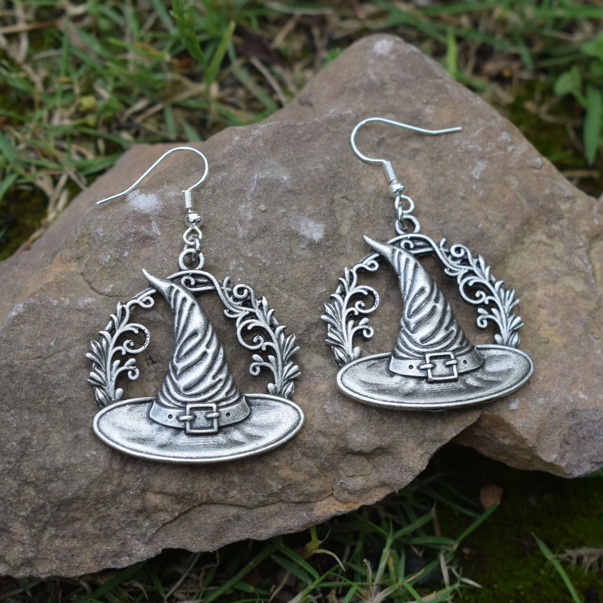 1 Pair Witchy Halloween Witch Hat Earrings – Spooky Gifts for Her