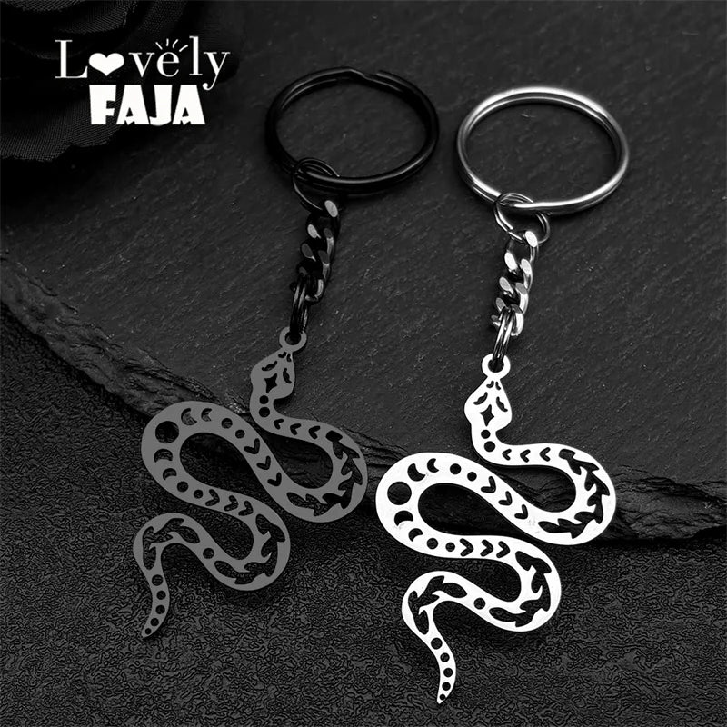 Witchcraft Hollow Snake Heart Keychain – Stainless Steel Triple Moon Witch Star Gothic Key Ring for Women & Men