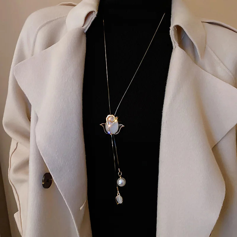 Versatile Opal Tulip Sweater Chain - Long Necklace for Women’s Autumn/Winter Fashion