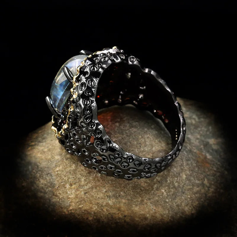 Black Gold Look |Hollow Moonlight Ring | Fashion Red Gemstone Embellished Women's Jewelry