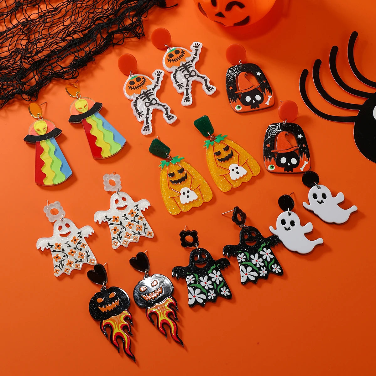 8 pairs of Halloween flame demons, cute little ghosts, acrylic earrings, skull heads, alien spaceships, pumpkin ghosts