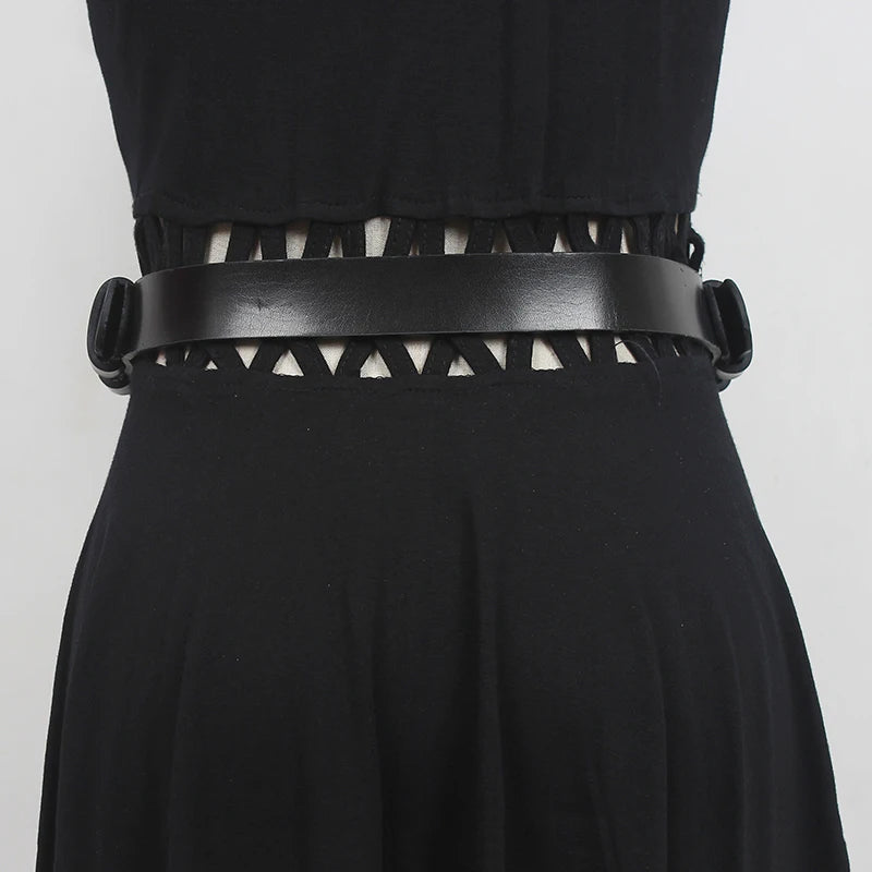 [EAM] PU Leather Black Metal Chain Long Wide Belt Women’s Fashion All-match Spring Autumn 2024