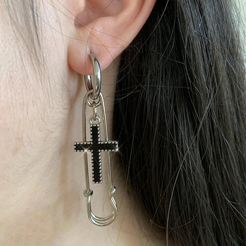 Gothic Aesthetic Cross and Heart Hoop Earrings – Fashion Punk Jewelry for Women