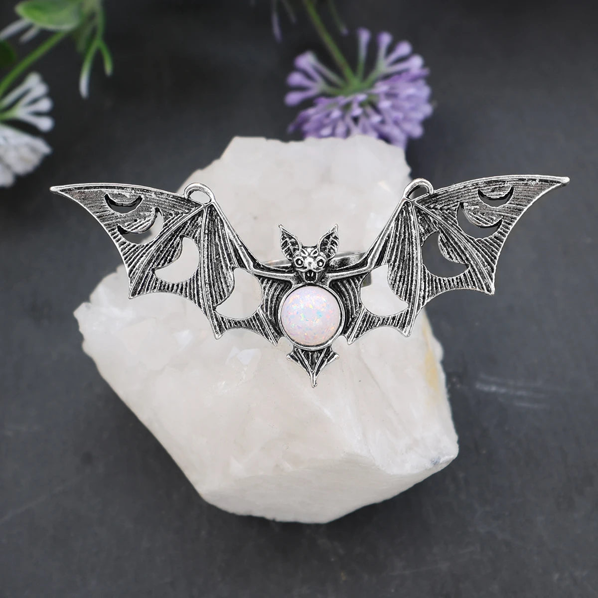 1pc Moon Phase Bat Ring – Gothic Metal Decorative Ring for Women and Men