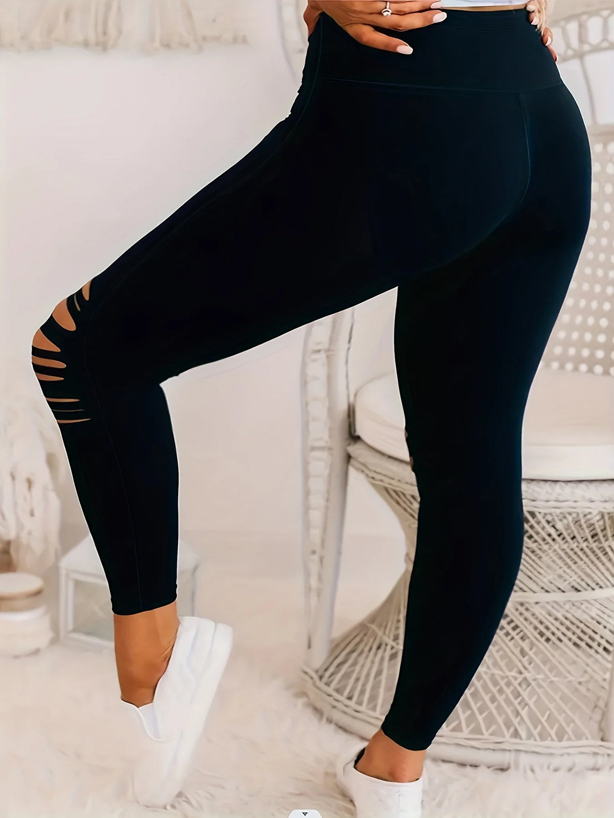Plus Size Fashion: Women's Ripped High Elastic Leggings for Chic Style