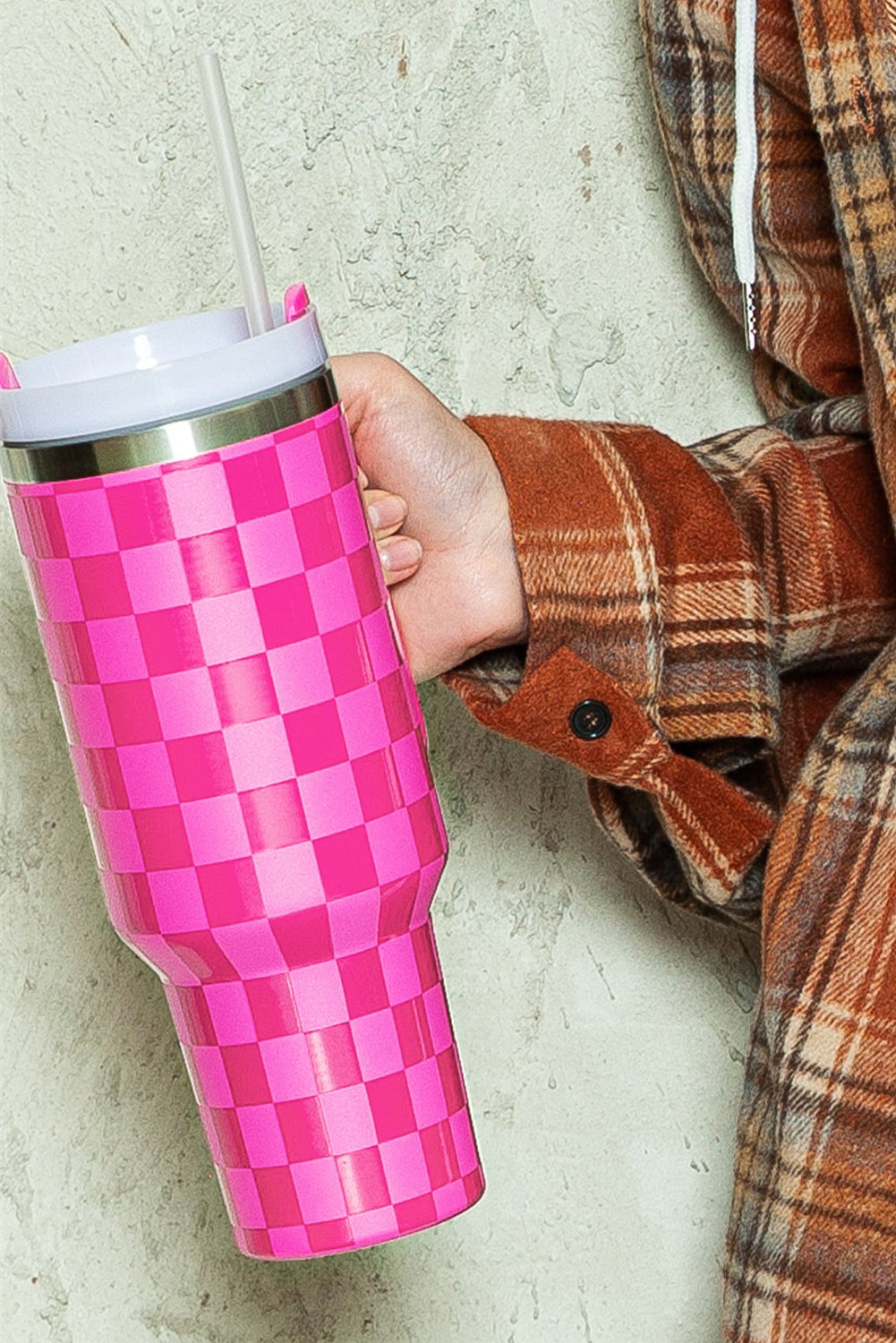 Black Pink Checkered Print Handled Stainless Steel Tumbler Cup