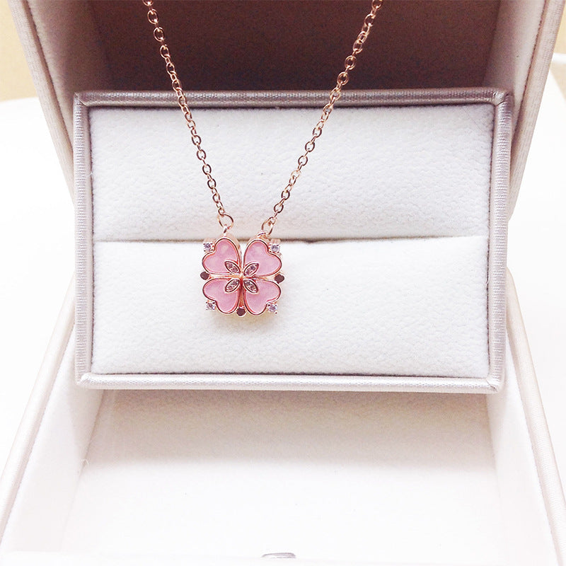 Exquisite and dazzling four-leaf clover inlaid with gemstones, a two-wear design and light luxury style necklace