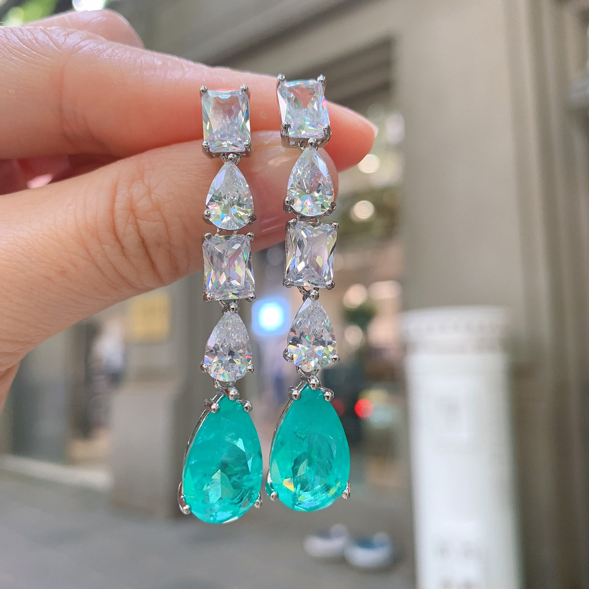 Fashion Retro Color Treasure Emerald Earrings