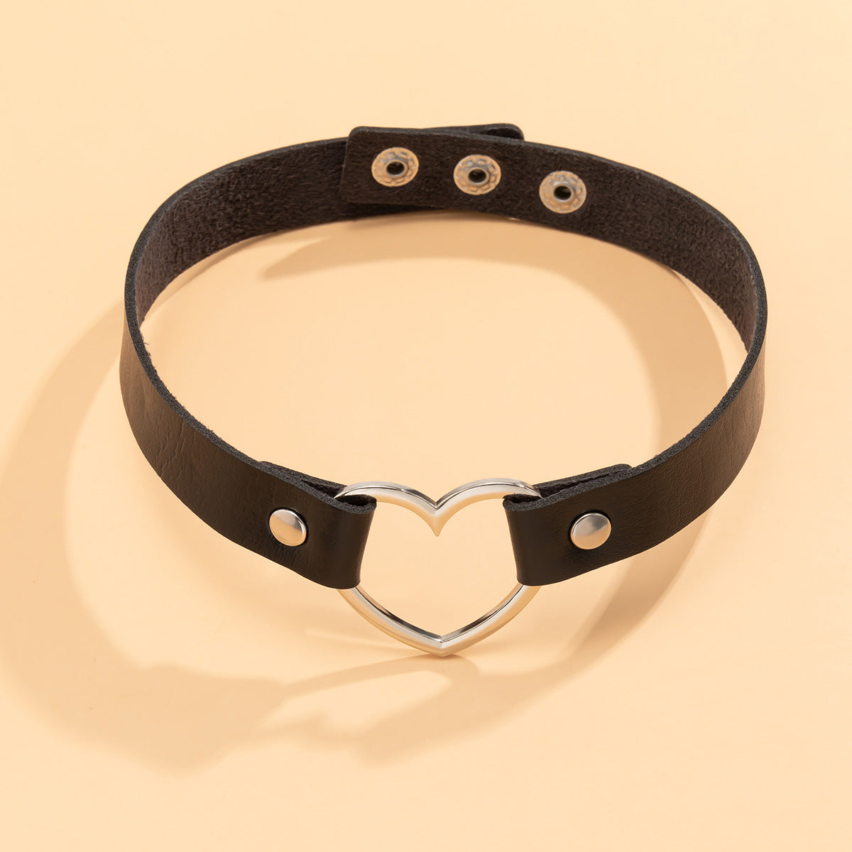 Fashion personality heart design simple style collar