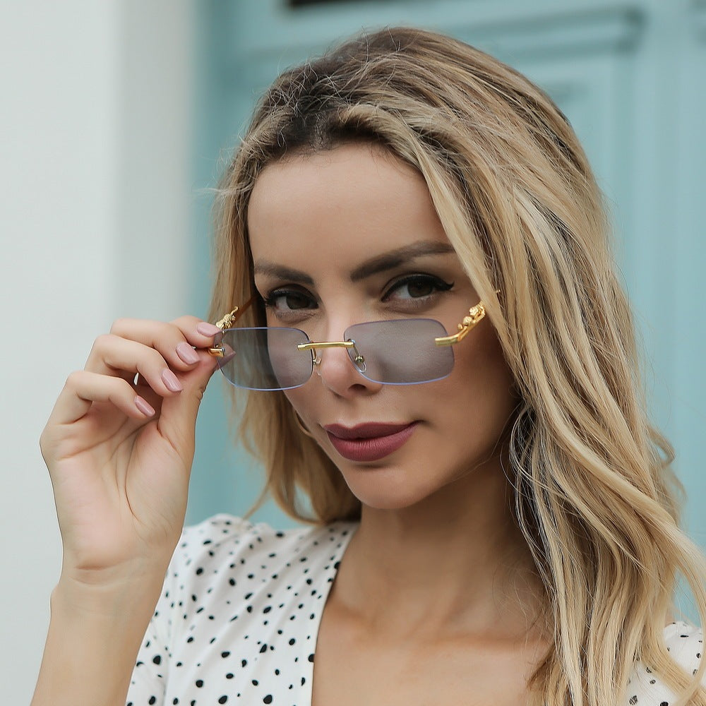 Retro Leopard Accent Arm Metal Sunglasses Glasses