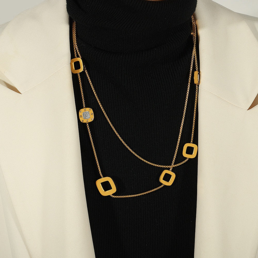 18K gold exquisite and dazzling geometric shape necklace with sweater chain design and light luxury style