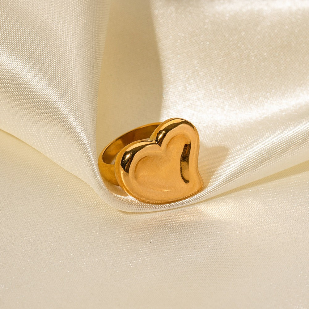 18K gold exaggerated fashionable love/geometric design versatile ring