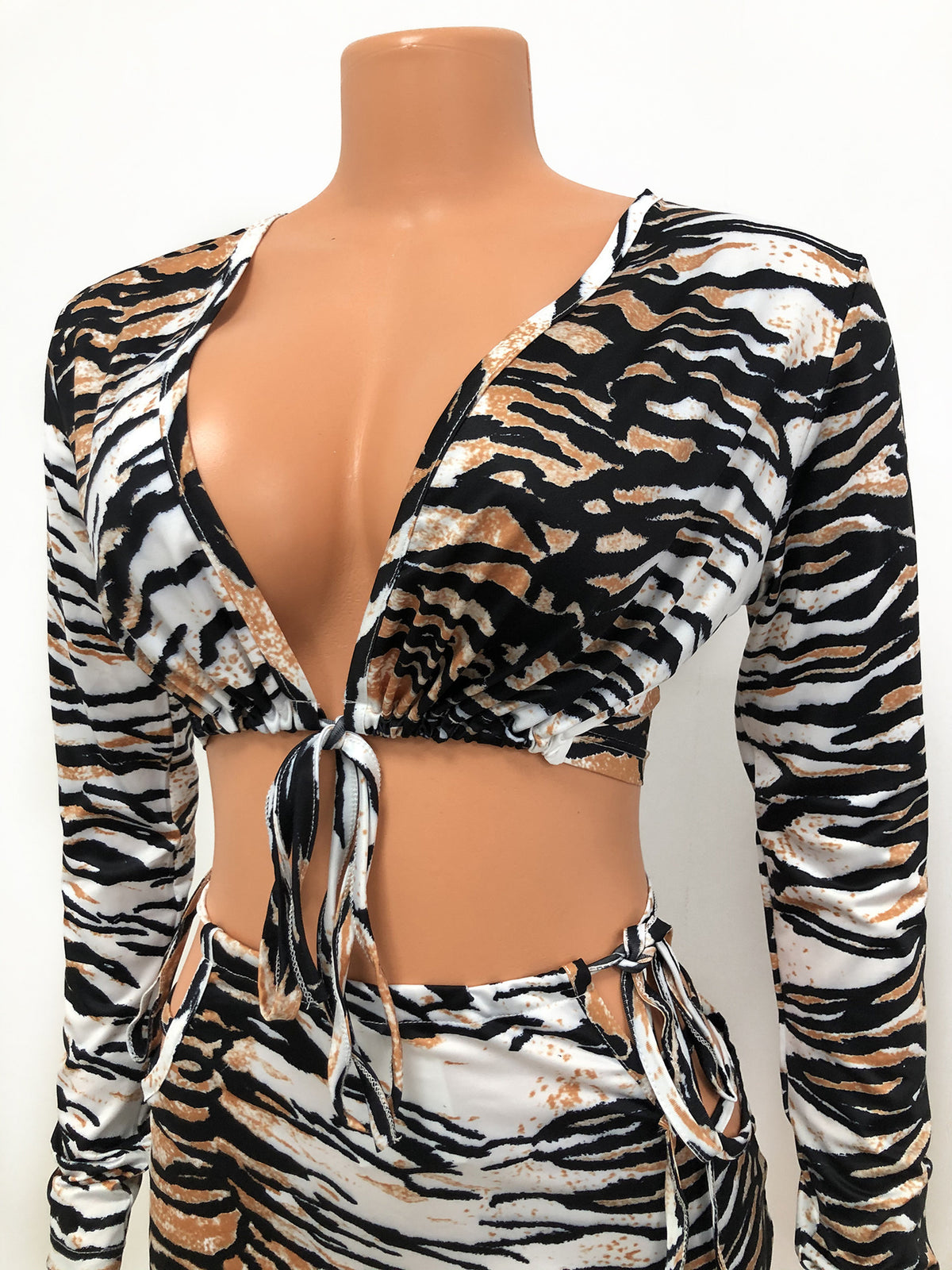 Sexy Long Sleeve Tiger Print Tie Front Crop Top And Micro Mini Skirt Two Piece Set