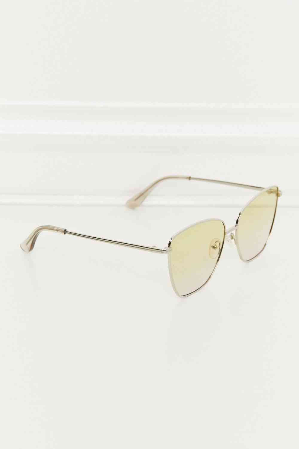 Classic Metal Frame Full Rim Wayfarer Sunglasses